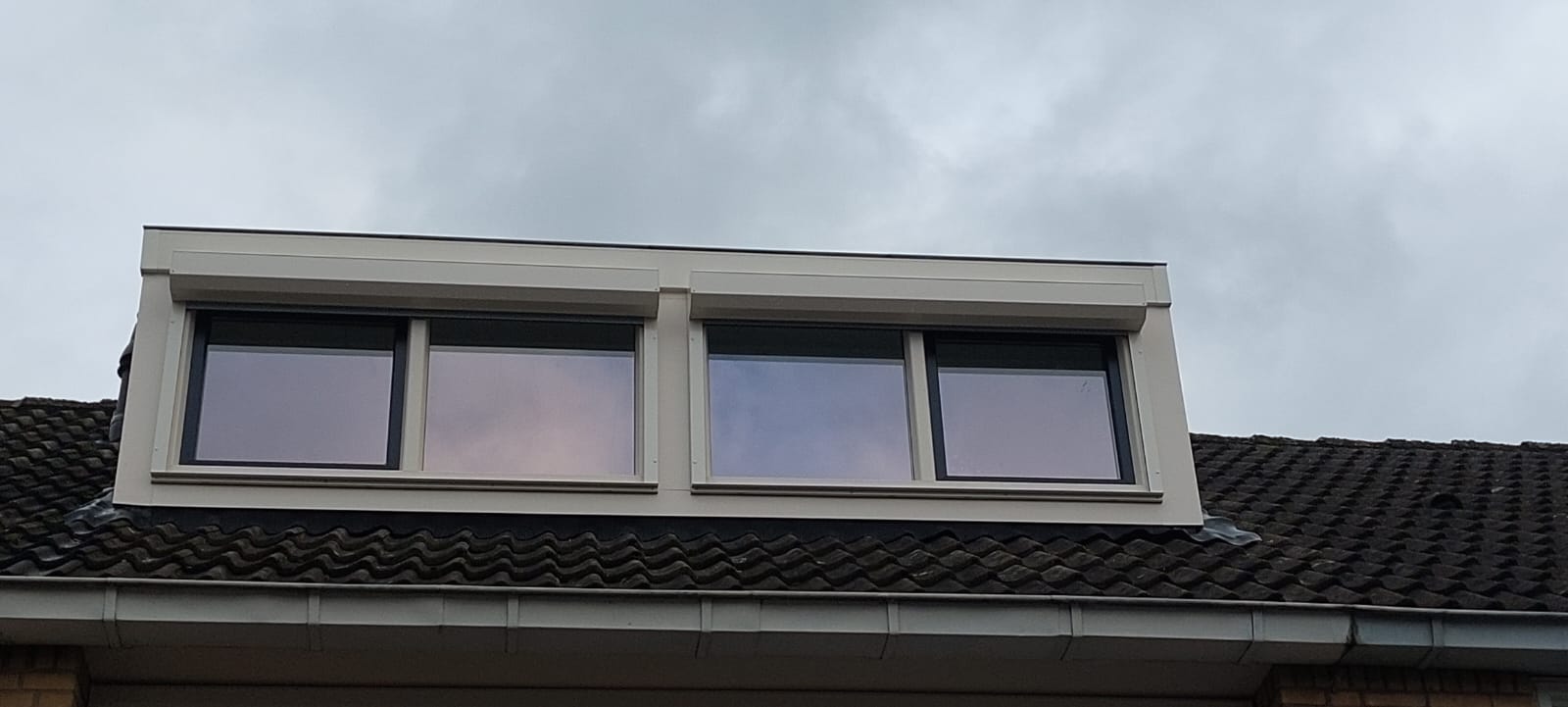 Kunststof dakkapel van AMPA in Zutphen