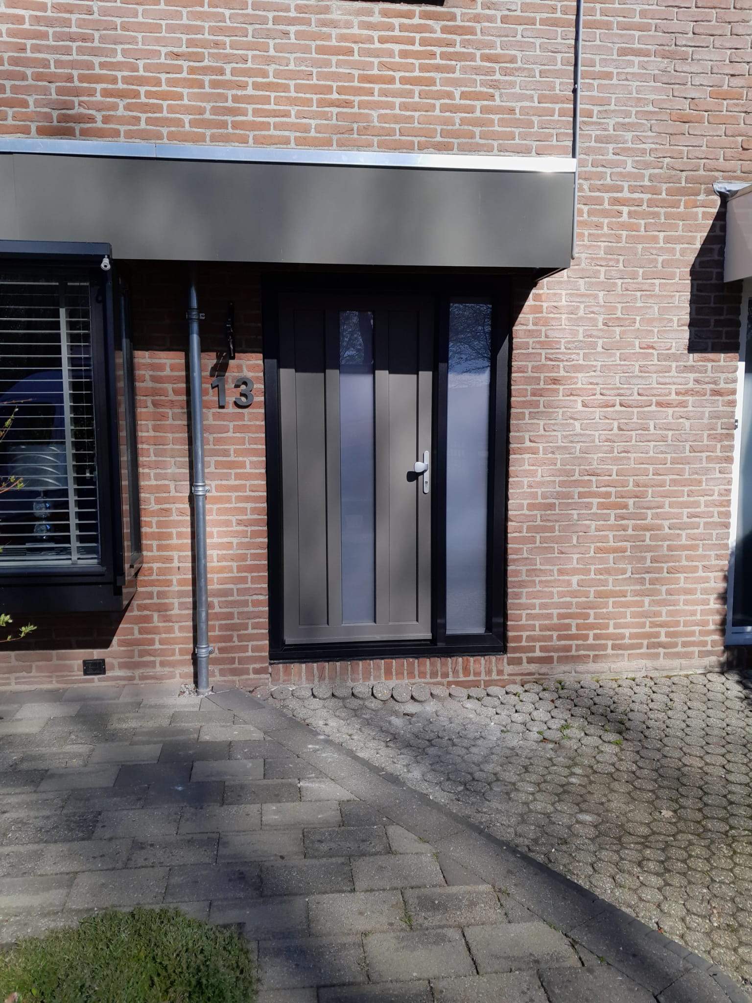 Kunststof deuren in Genemuiden door AMPA