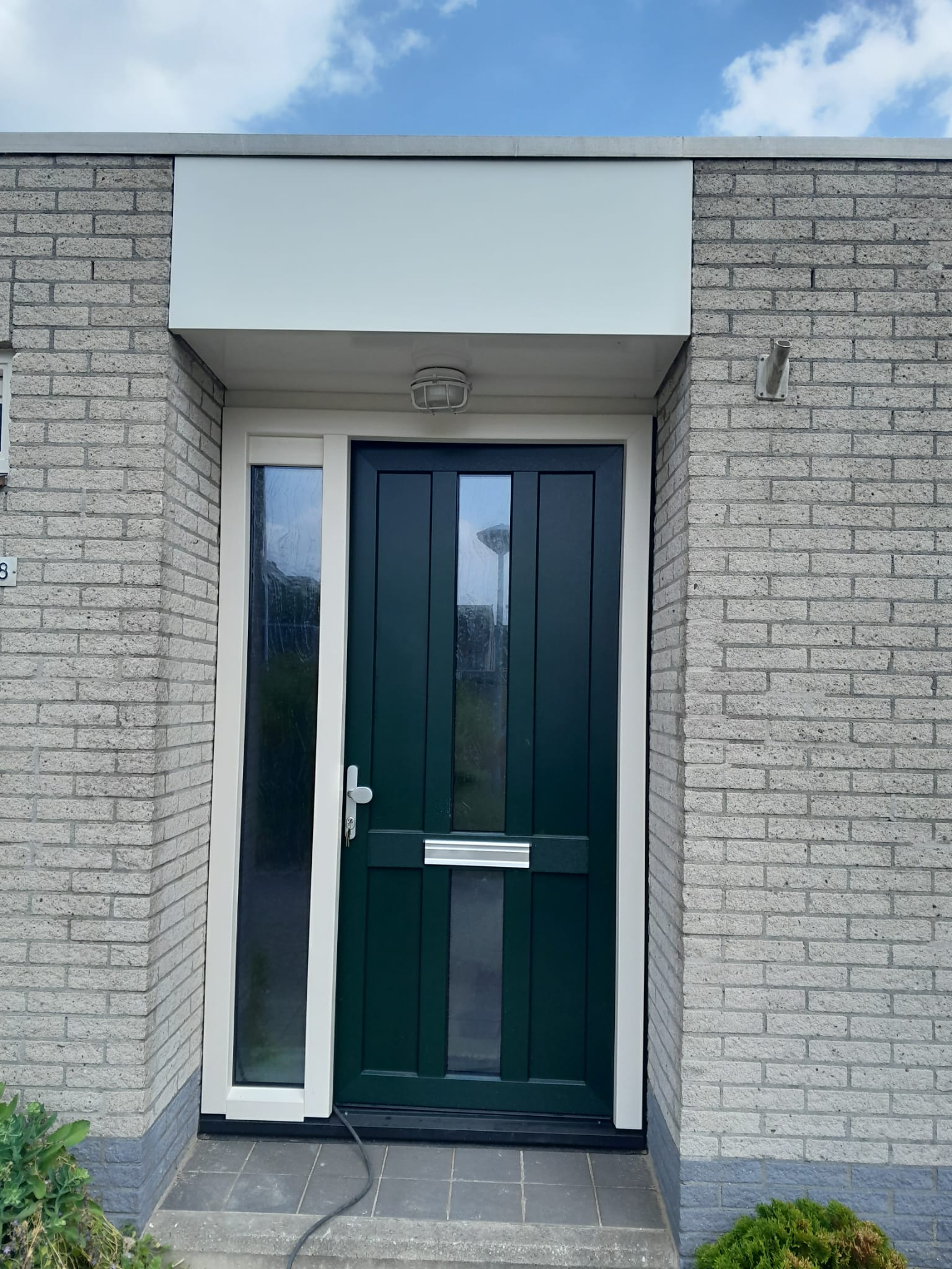 Kunststof kozijn en deur in Almere door AMPA