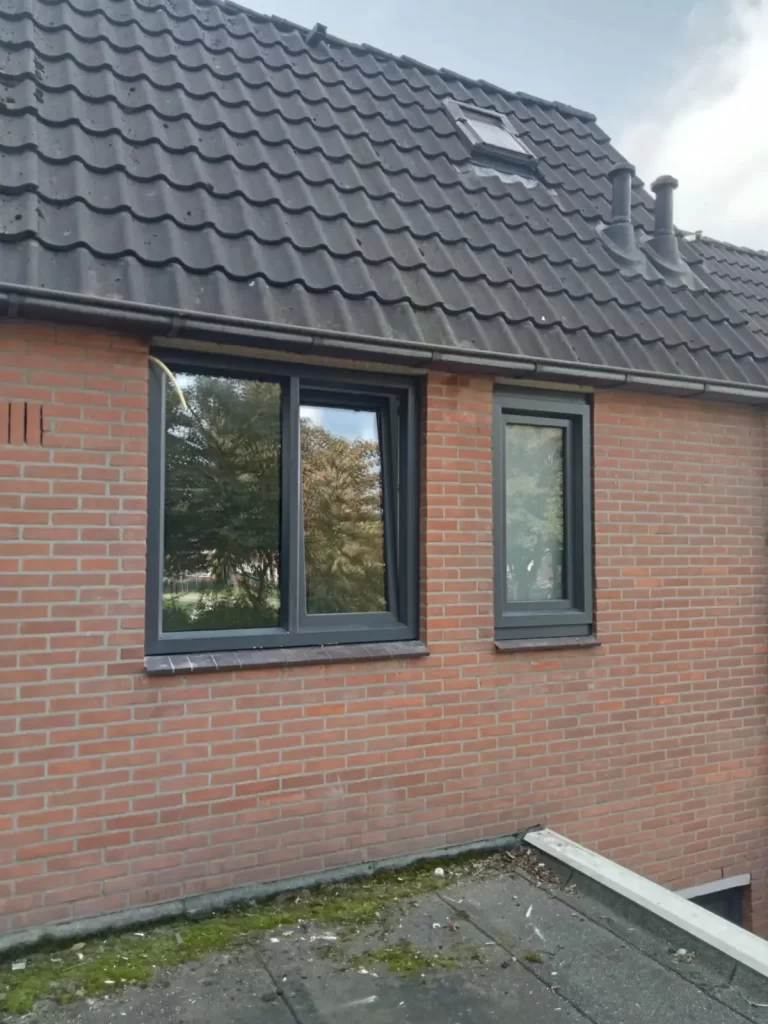Antraciet kunststof kozijnen in Oldenzaal