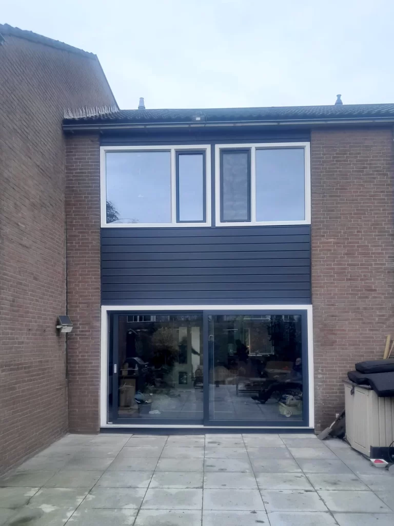 Maarsen Kunststof schuifpui-gevelbekleding en kozijnen AMPA