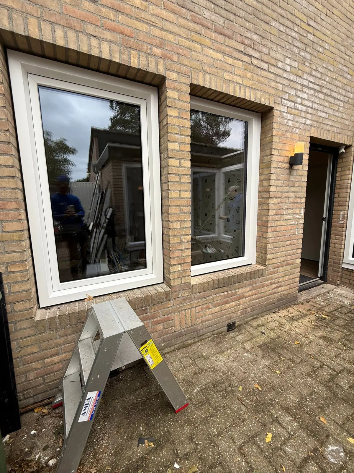 Nieuwe witte kunststof kozijnen in Hoogeveen